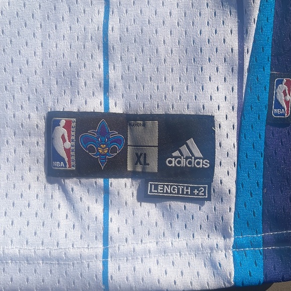 NBA Adidas Chris Paul New Orleans Hornets Home Jersey White Boys size XL (18-20) - Picture 5 of 7